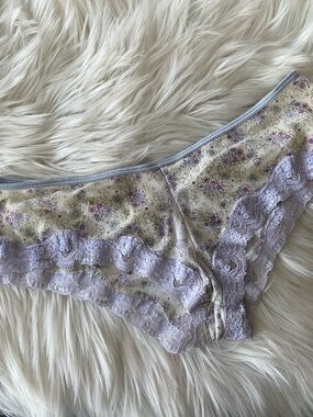 Y2K vintage micro meshFloral Lace Trim Hipster Panty in Pale Yellow and Lavender